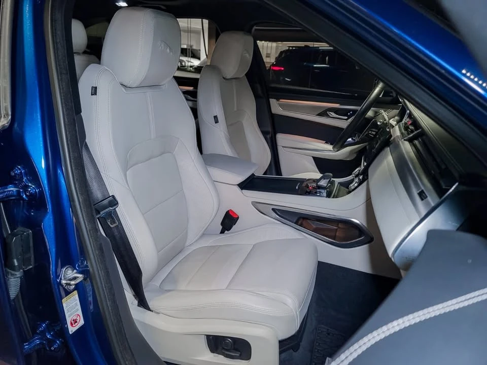 2023 Jaguar F-Pace - Image 18 of 20