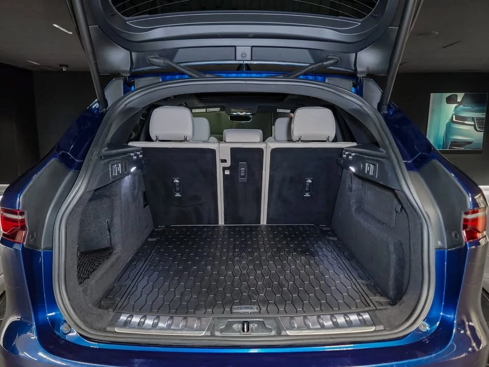 2023 Jaguar F-Pace - Image 20 of 20