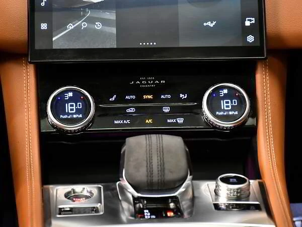 2023 Jaguar F-Pace - Image 14 of 15