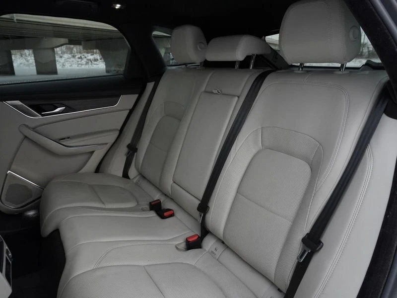 2023 Jaguar F-Pace - Image 20 of 20