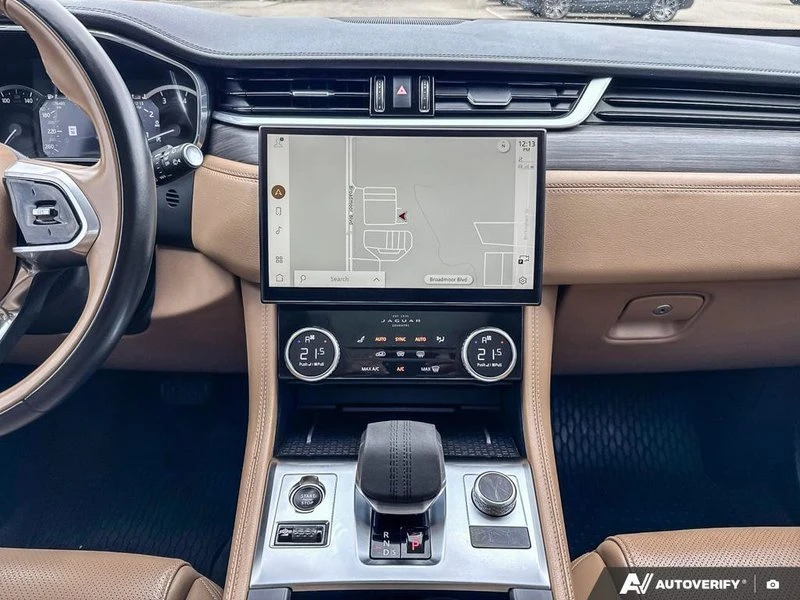 2023 Jaguar F-Pace - Image 14 of 20