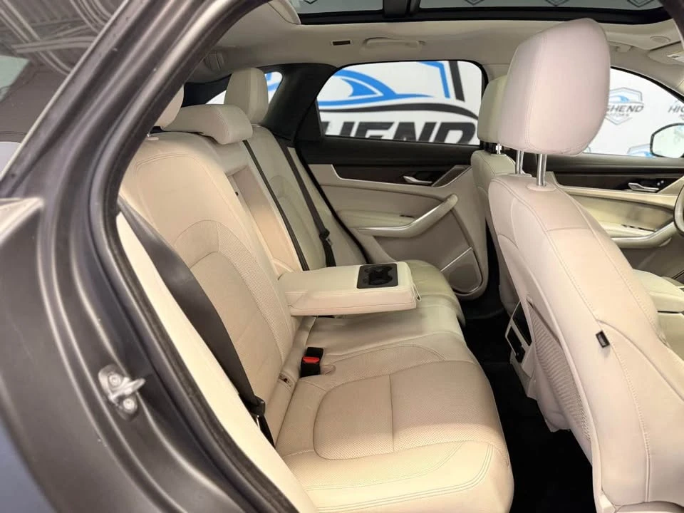 2023 Jaguar F-Pace SVR - Image 8 of 8