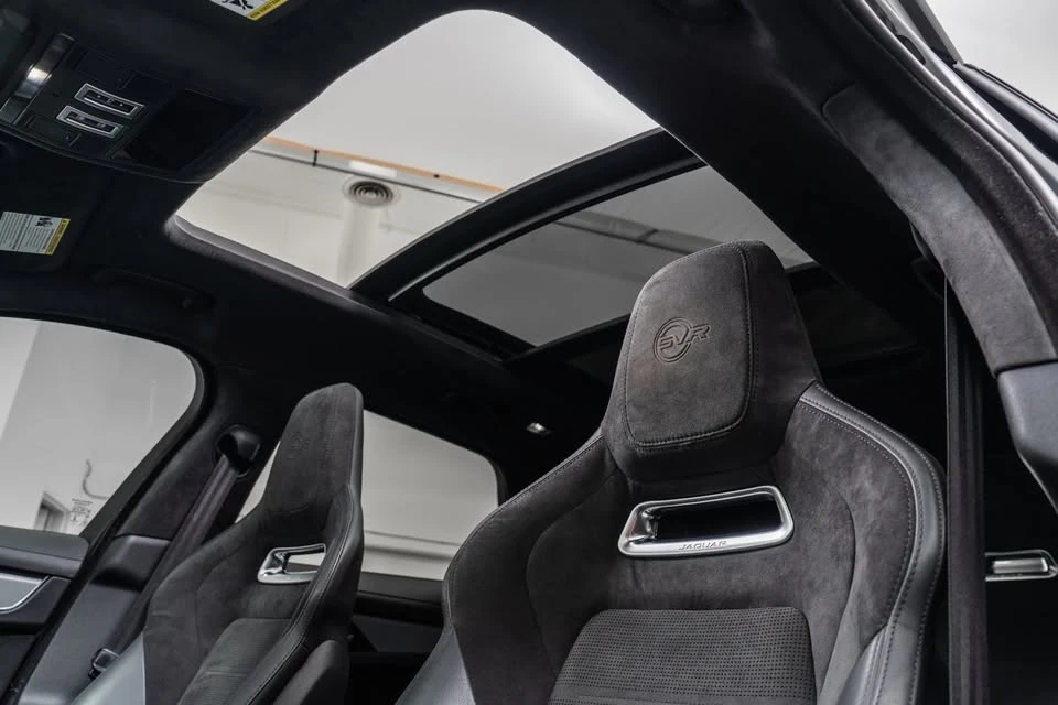 2023 Jaguar F-Pace SVR - Image 14 of 15