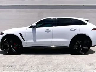 2023 Jaguar F-Pace SVR - Image 3 of 16