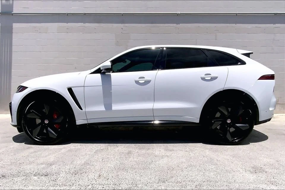 2023 Jaguar F-Pace SVR - Image 3 of 20