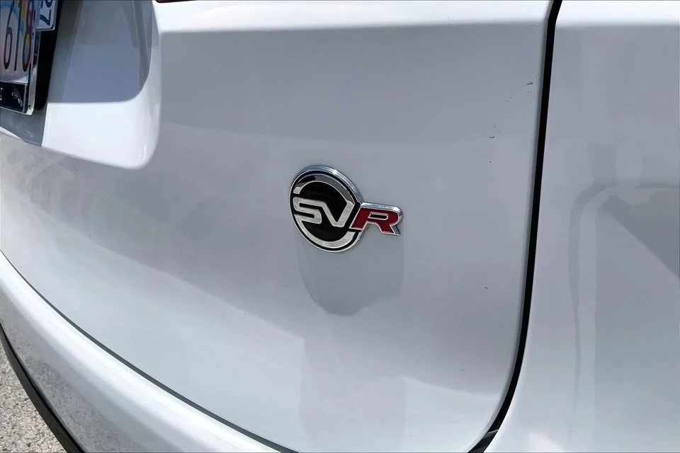 2023 Jaguar F-Pace SVR - Image 7 of 20