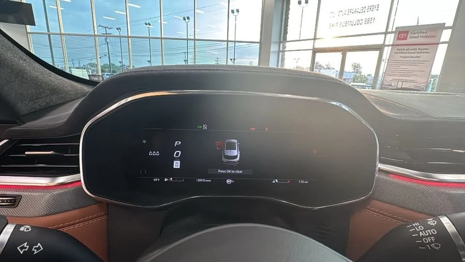 2023 Jaguar F-Pace SVR - Image 16 of 20