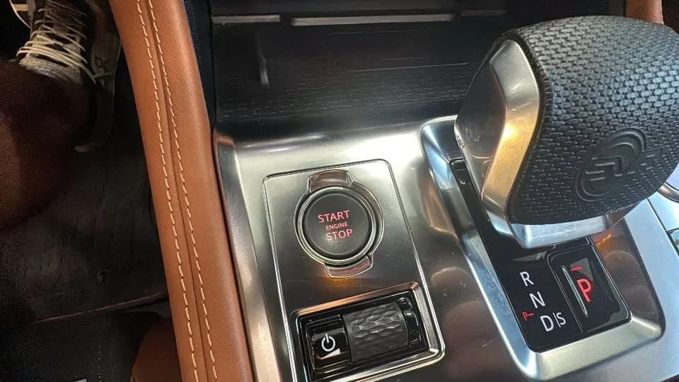 2023 Jaguar F-Pace SVR - Image 13 of 20