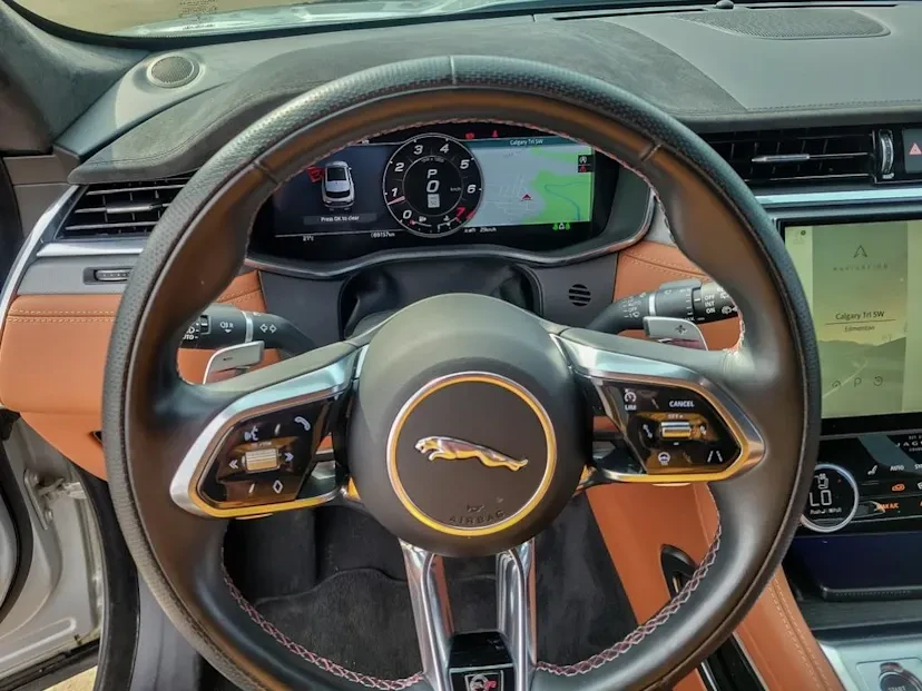 2023 Jaguar F-Pace SVR - Image 8 of 15