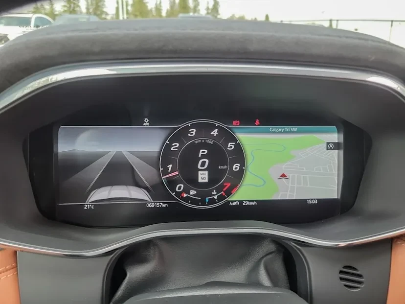 2023 Jaguar F-Pace SVR - Image 9 of 15
