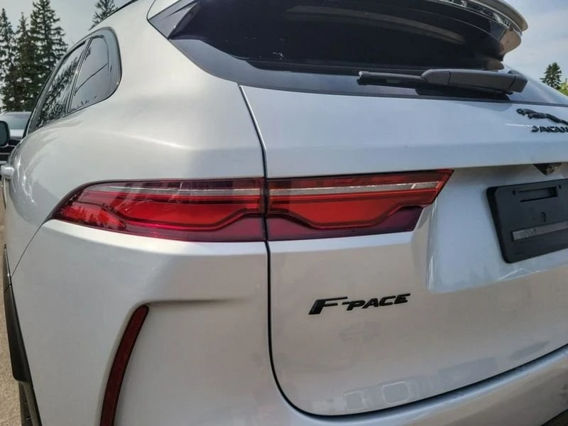 2023 Jaguar F-Pace SVR - Image 7 of 20