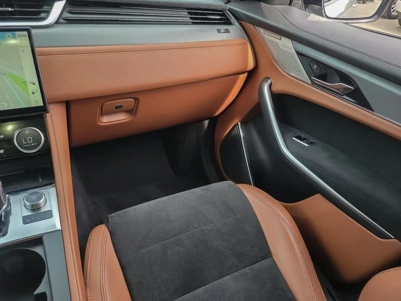 2023 Jaguar F-Pace SVR - Image 20 of 20