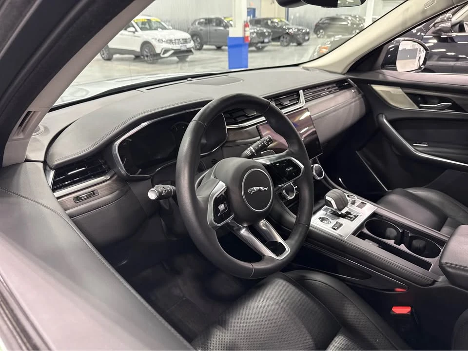 2023 Jaguar F-Pace - Image 8 of 12