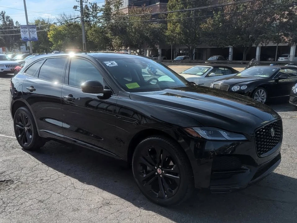 2023 Jaguar F-Pace - Image 2 of 16