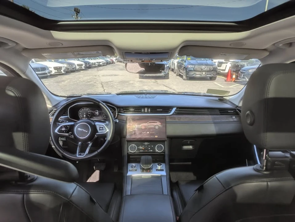 2023 Jaguar F-Pace - Image 16 of 16