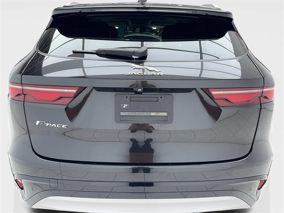 2023 Jaguar F-Pace - Image 11 of 12