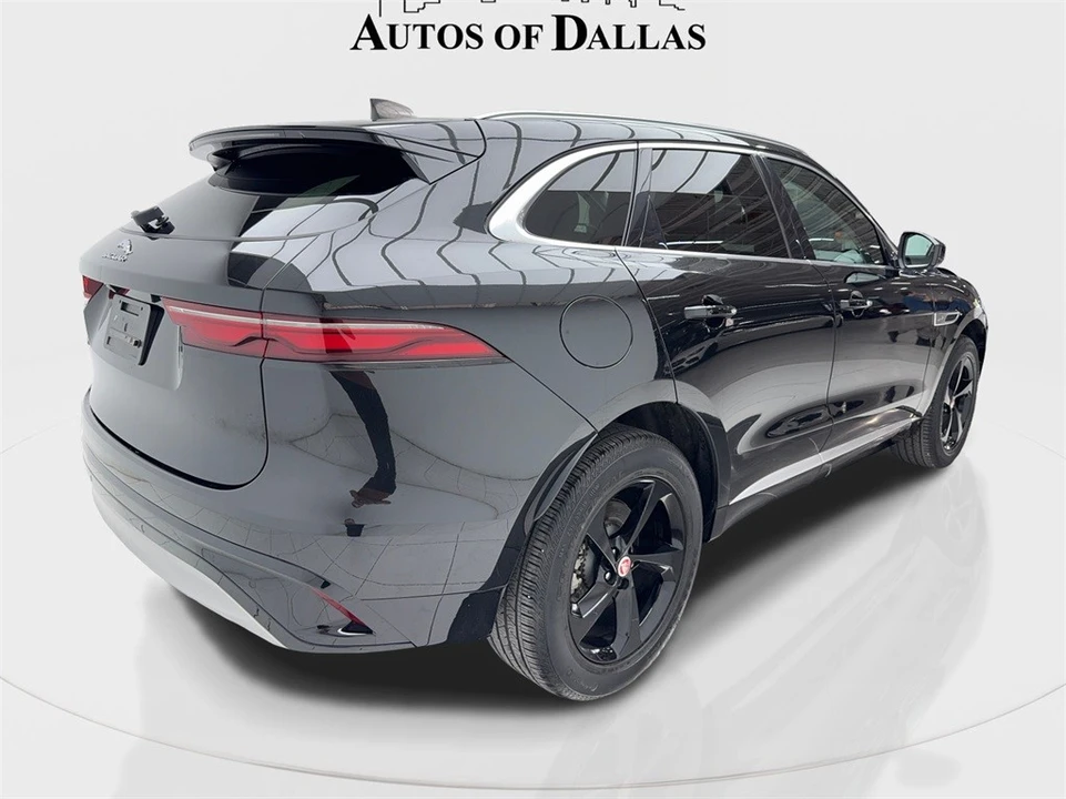 2023 Jaguar F-Pace - Image 9 of 12