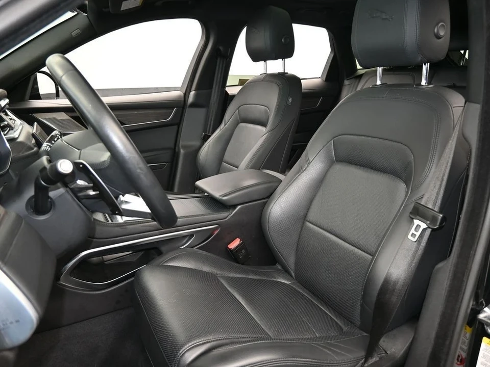 2023 Jaguar F-Pace - Image 10 of 12