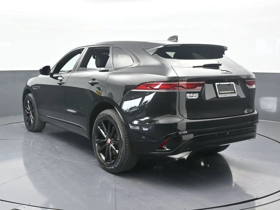 2023 Jaguar F-Pace - Image 4 of 12