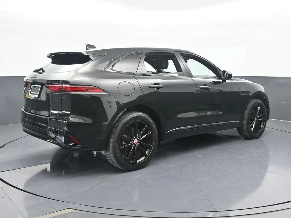 2023 Jaguar F-Pace - Image 6 of 12