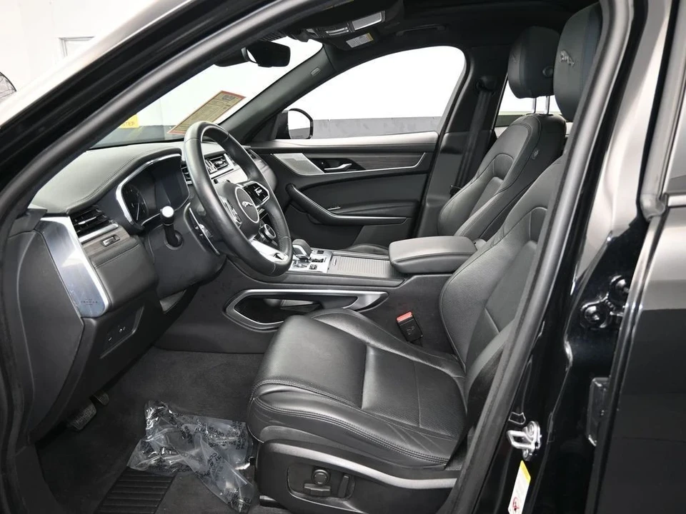 2023 Jaguar F-Pace - Image 11 of 12