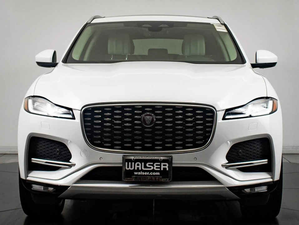 2023 Jaguar F-Pace - Image 2 of 21