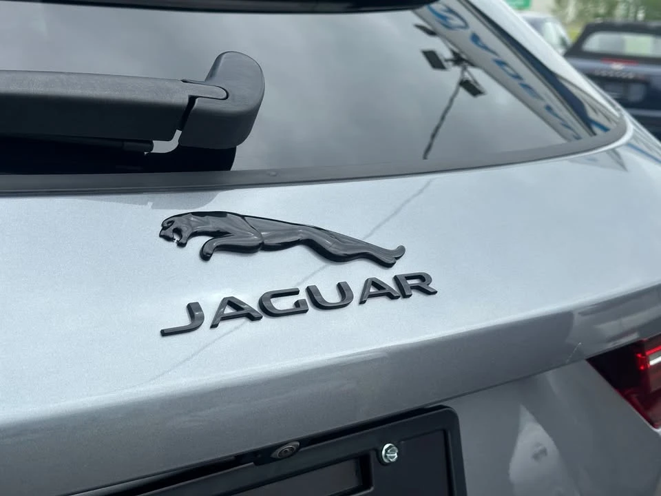 2023 Jaguar F-Pace - Image 17 of 20
