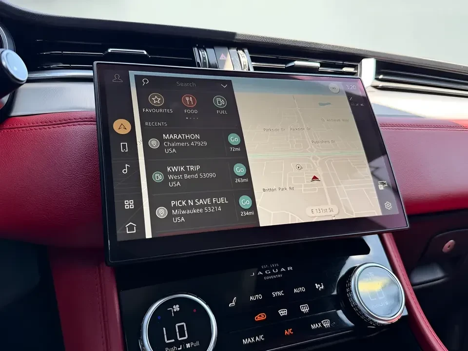 2023 Jaguar F-Pace - Image 18 of 20