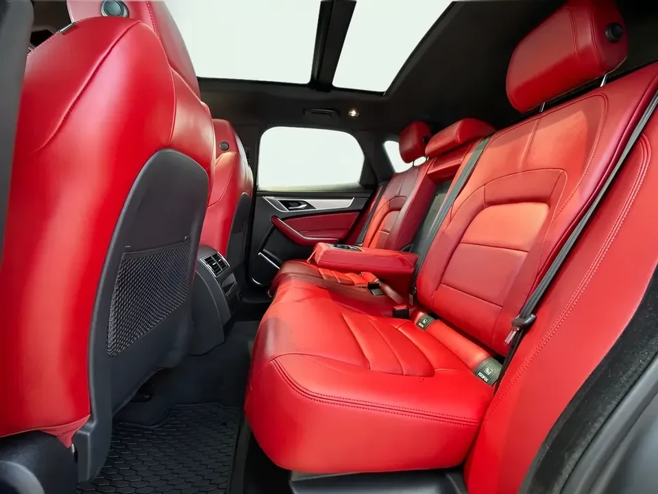 2023 Jaguar F-Pace - Image 12 of 20