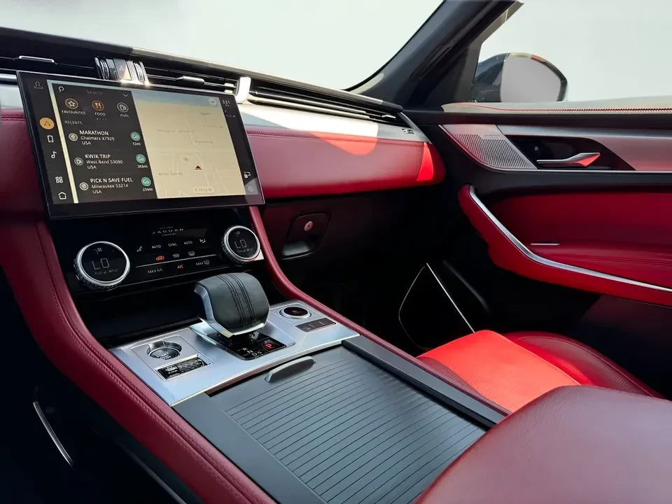 2023 Jaguar F-Pace - Image 20 of 20