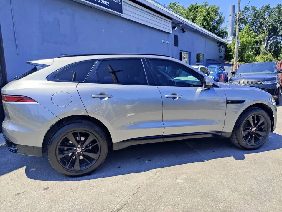 2023 Jaguar F-Pace - Image 7 of 19