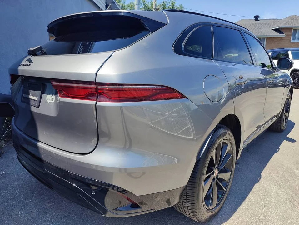 2023 Jaguar F-Pace - Image 6 of 19