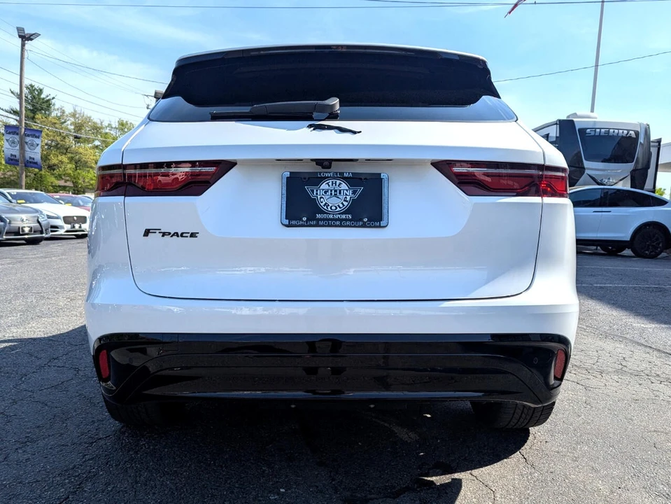 2023 Jaguar F-Pace - Image 9 of 21