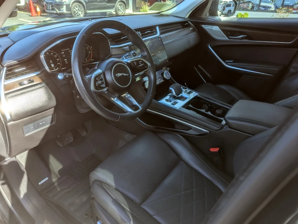 2023 Jaguar F-Pace - Image 13 of 21