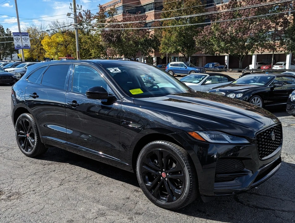 2023 Jaguar F-Pace - Image 5 of 21