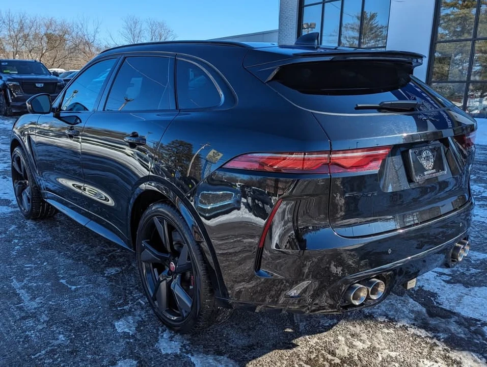 2023 Jaguar F-Pace SVR - Image 10 of 19