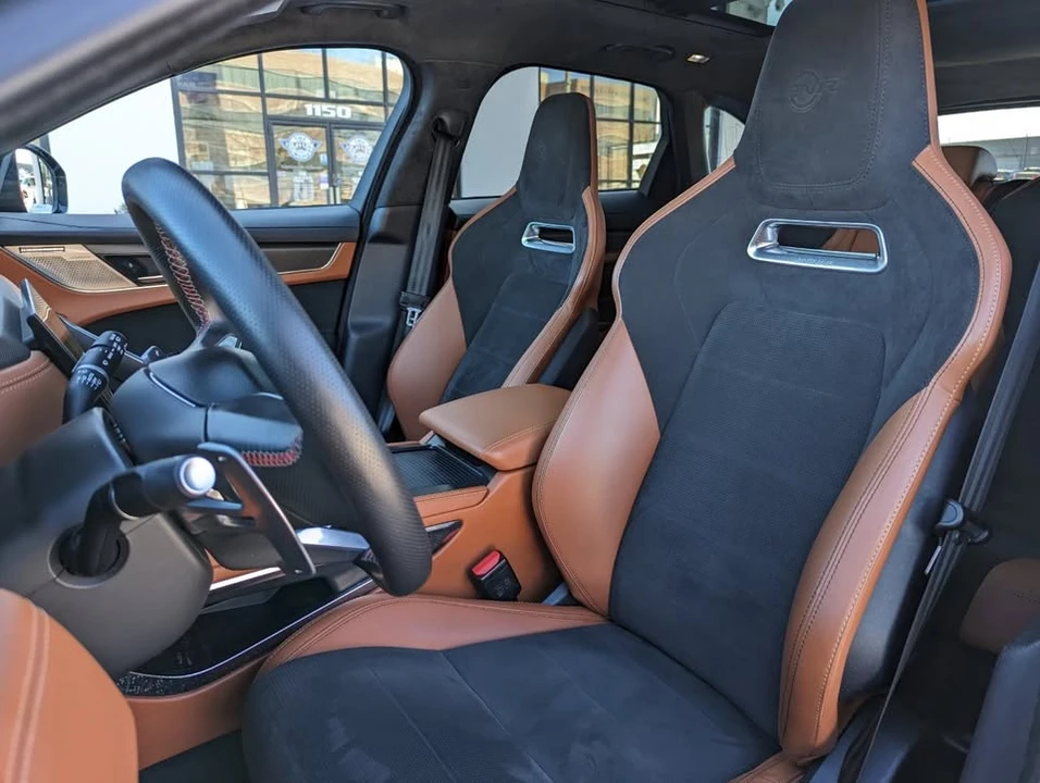 2023 Jaguar F-Pace SVR - Image 12 of 19