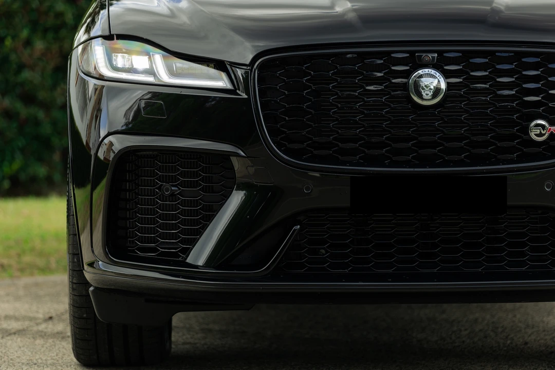 2023 Jaguar F-Pace SVR - Image 20 of 31