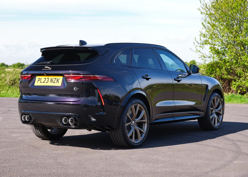 2023 Jaguar F-Pace SVR - Image 5 of 31