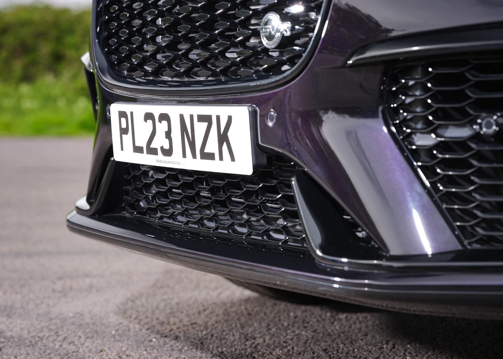 2023 Jaguar F-Pace SVR - Image 12 of 31