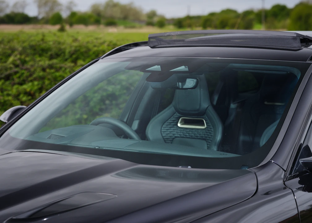 2023 Jaguar F-Pace SVR - Image 13 of 31