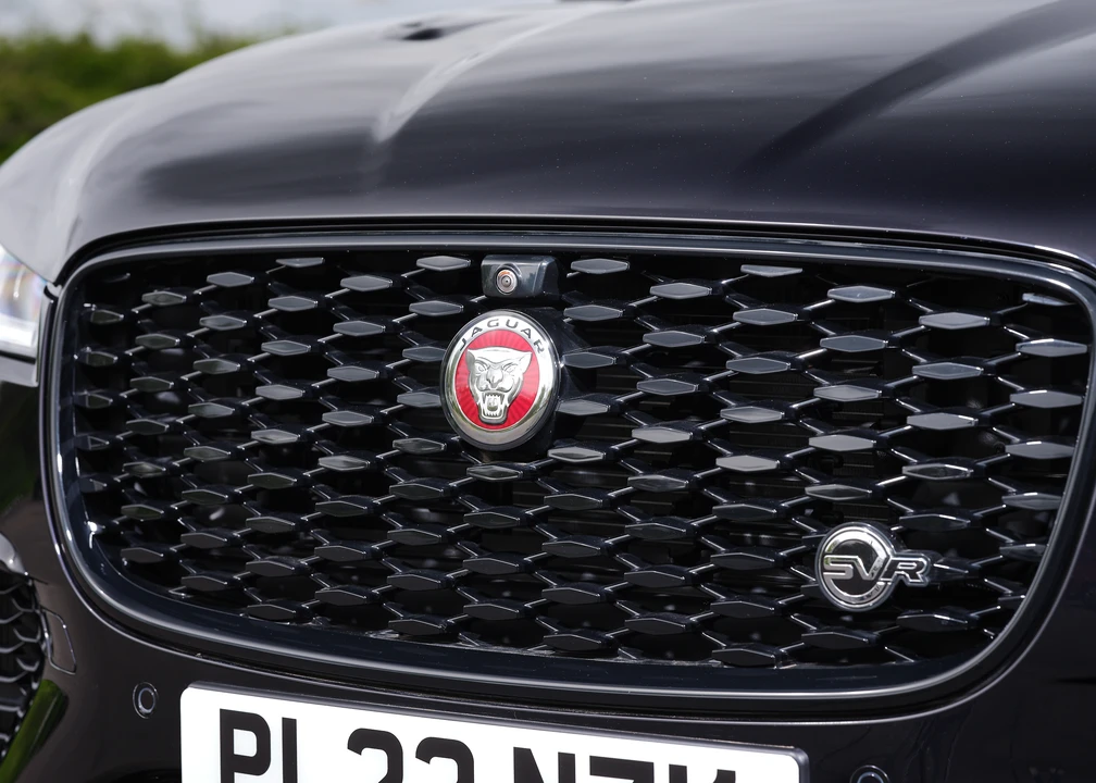 2023 Jaguar F-Pace SVR - Image 14 of 31
