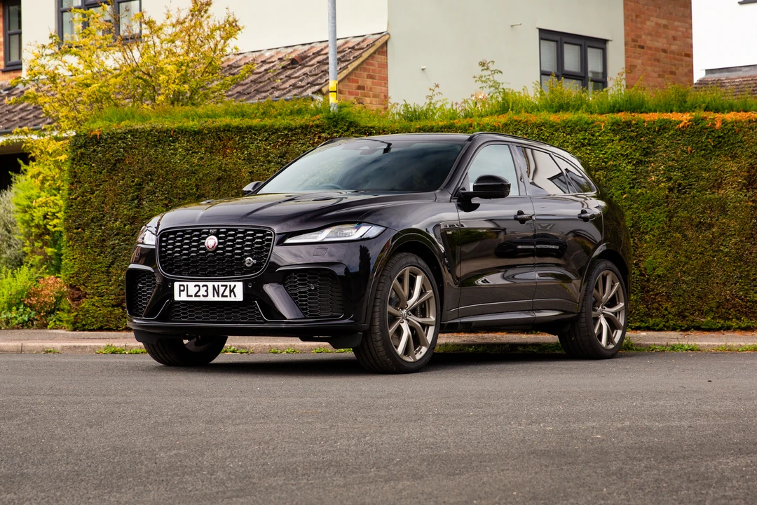 2023 Jaguar F-Pace SVR - Image 3 of 31