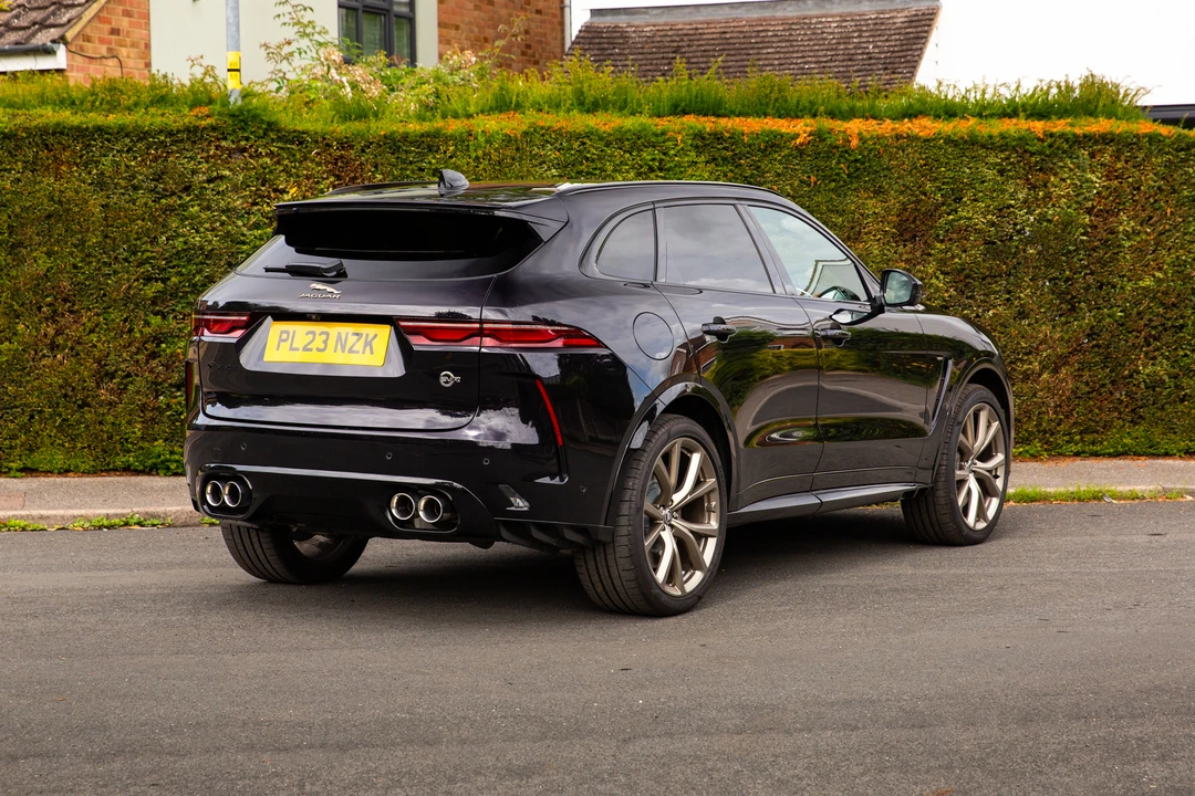 2023 Jaguar F-Pace SVR - Image 7 of 31
