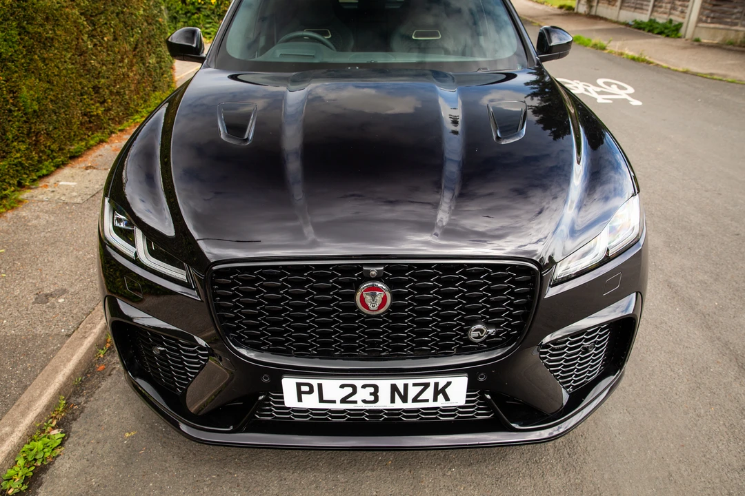 2023 Jaguar F-Pace SVR - Image 11 of 31