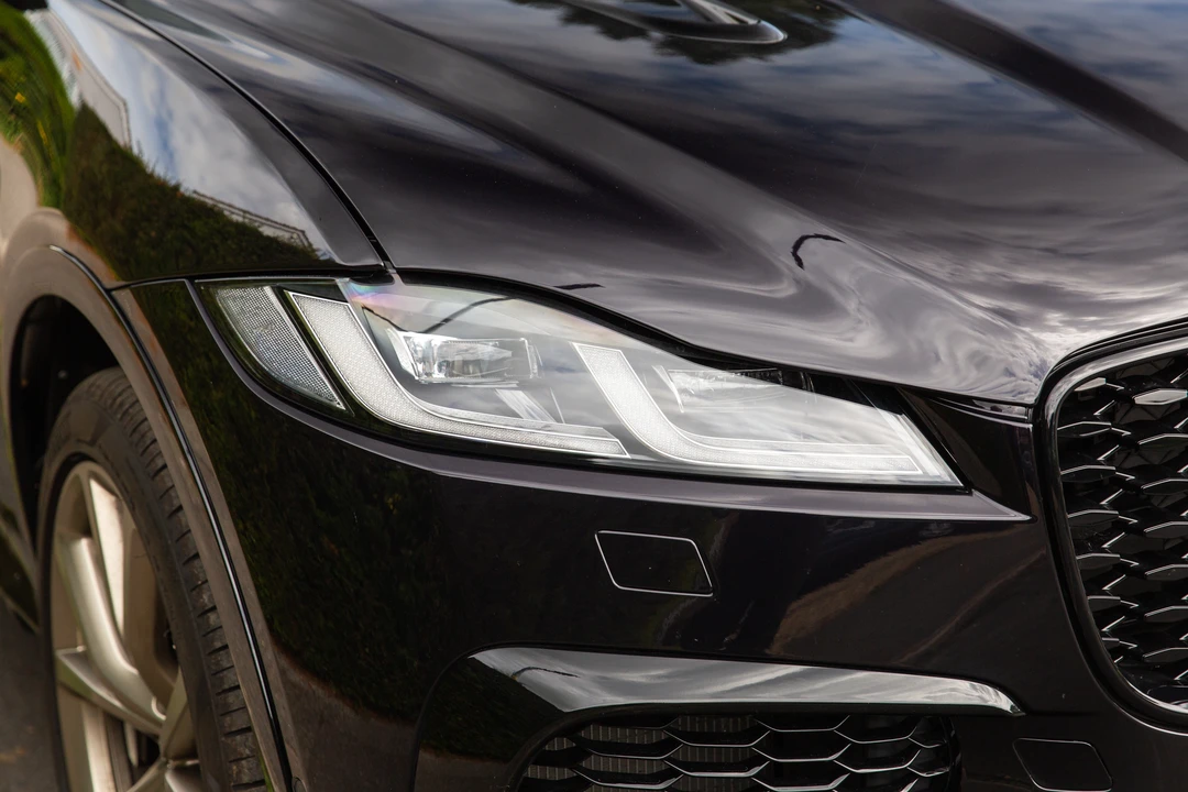 2023 Jaguar F-Pace SVR - Image 21 of 31
