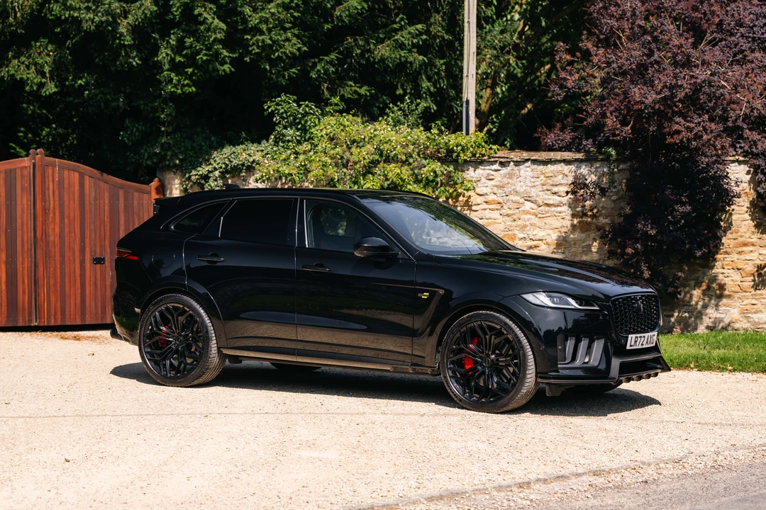 2023 Jaguar F-Pace SVR - Image 20 of 31