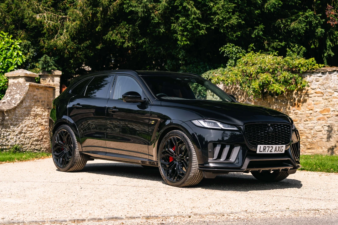 2023 Jaguar F-Pace SVR - Image 21 of 31