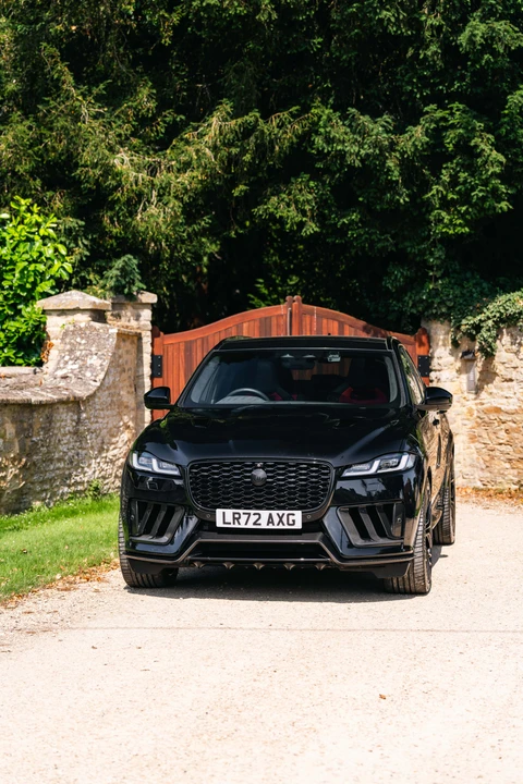 2023 Jaguar F-Pace SVR - Image 25 of 31