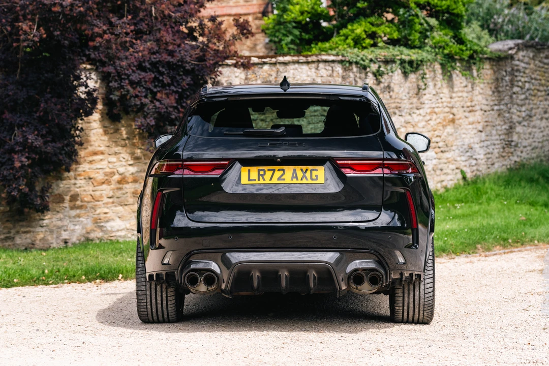 2023 Jaguar F-Pace SVR - Image 6 of 31